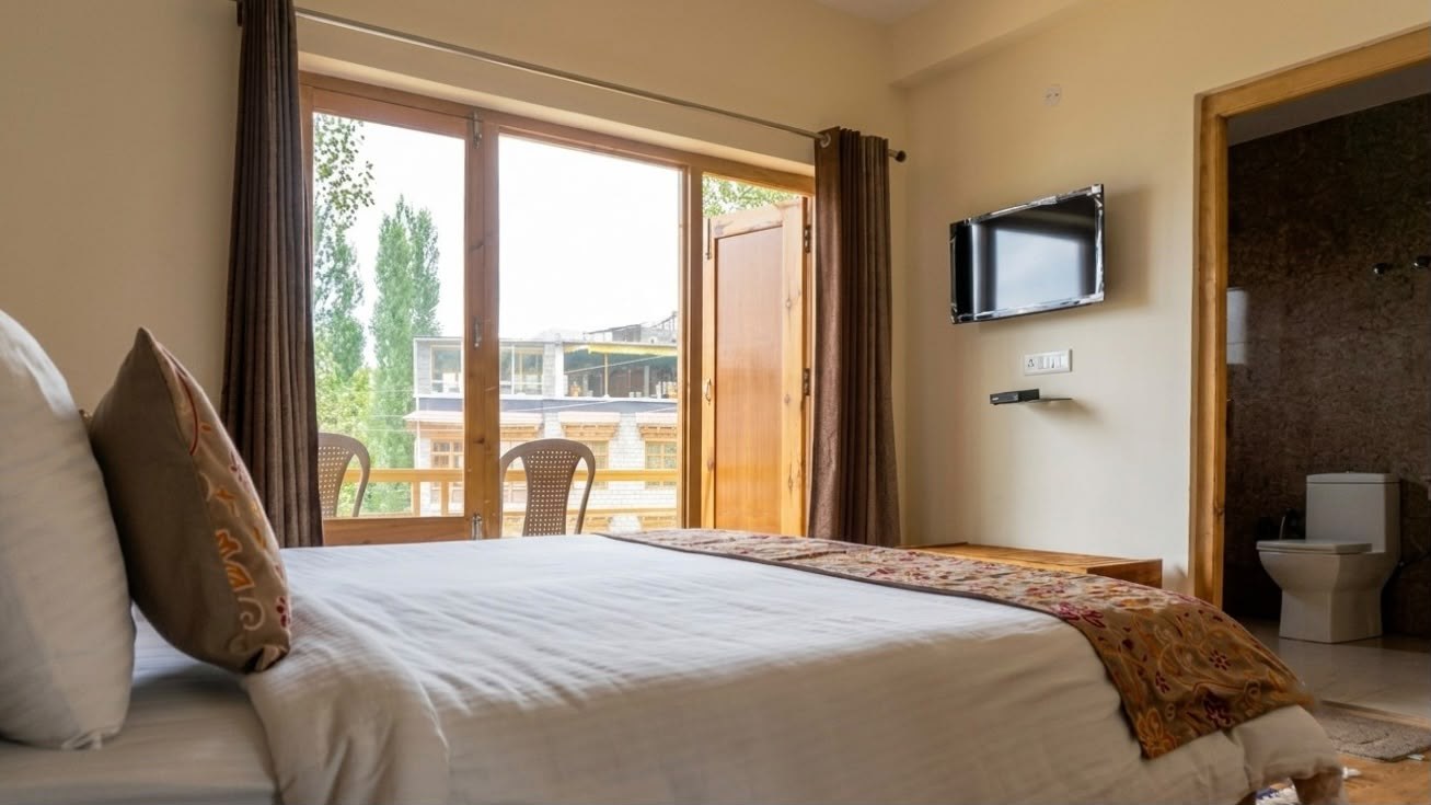 Deluxe Double Room with Balcony
